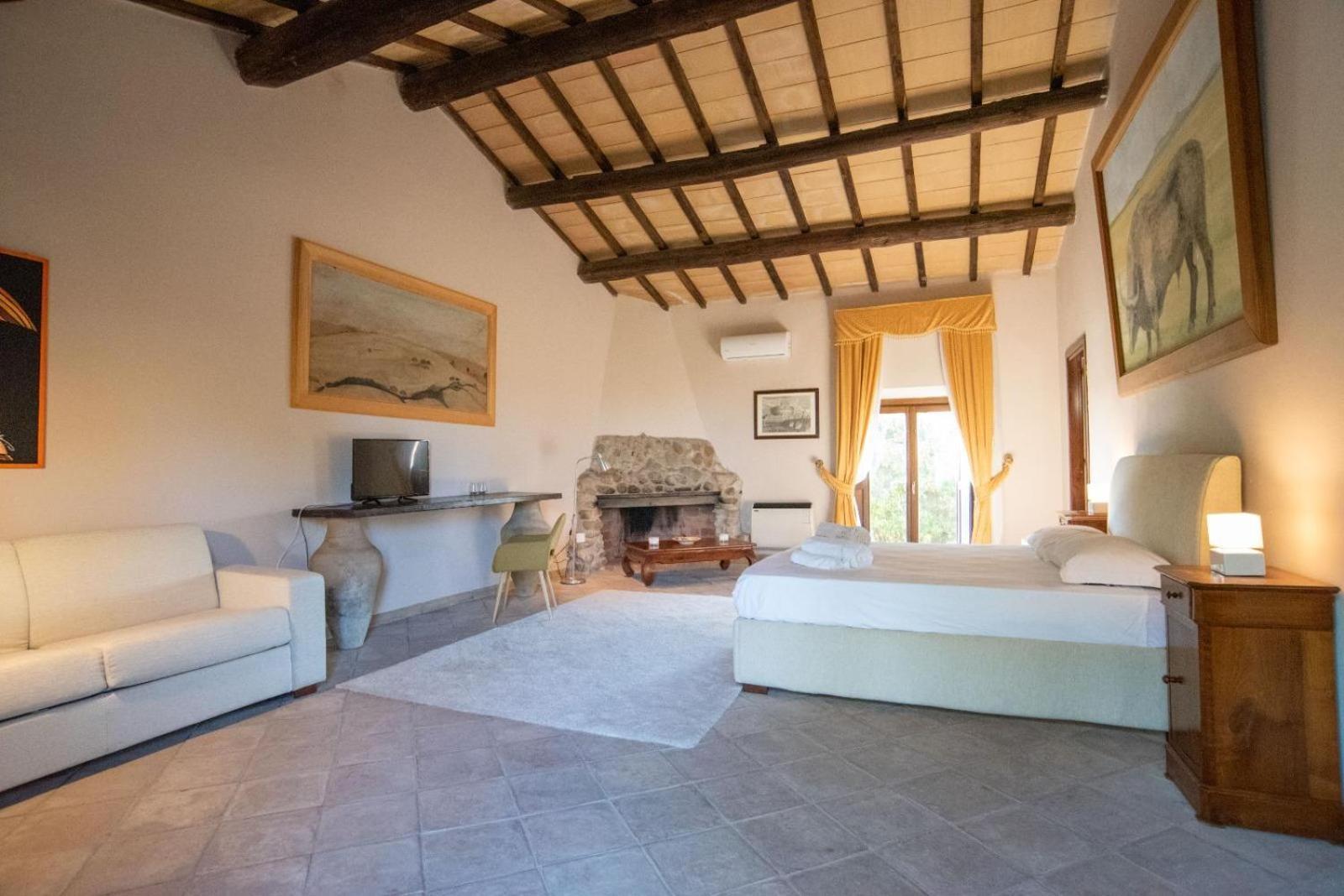 Agriturismo Cerrosughero Canino 外观 照片